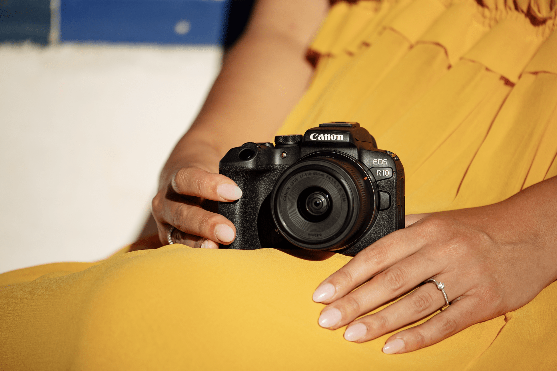 Canon EOS R10